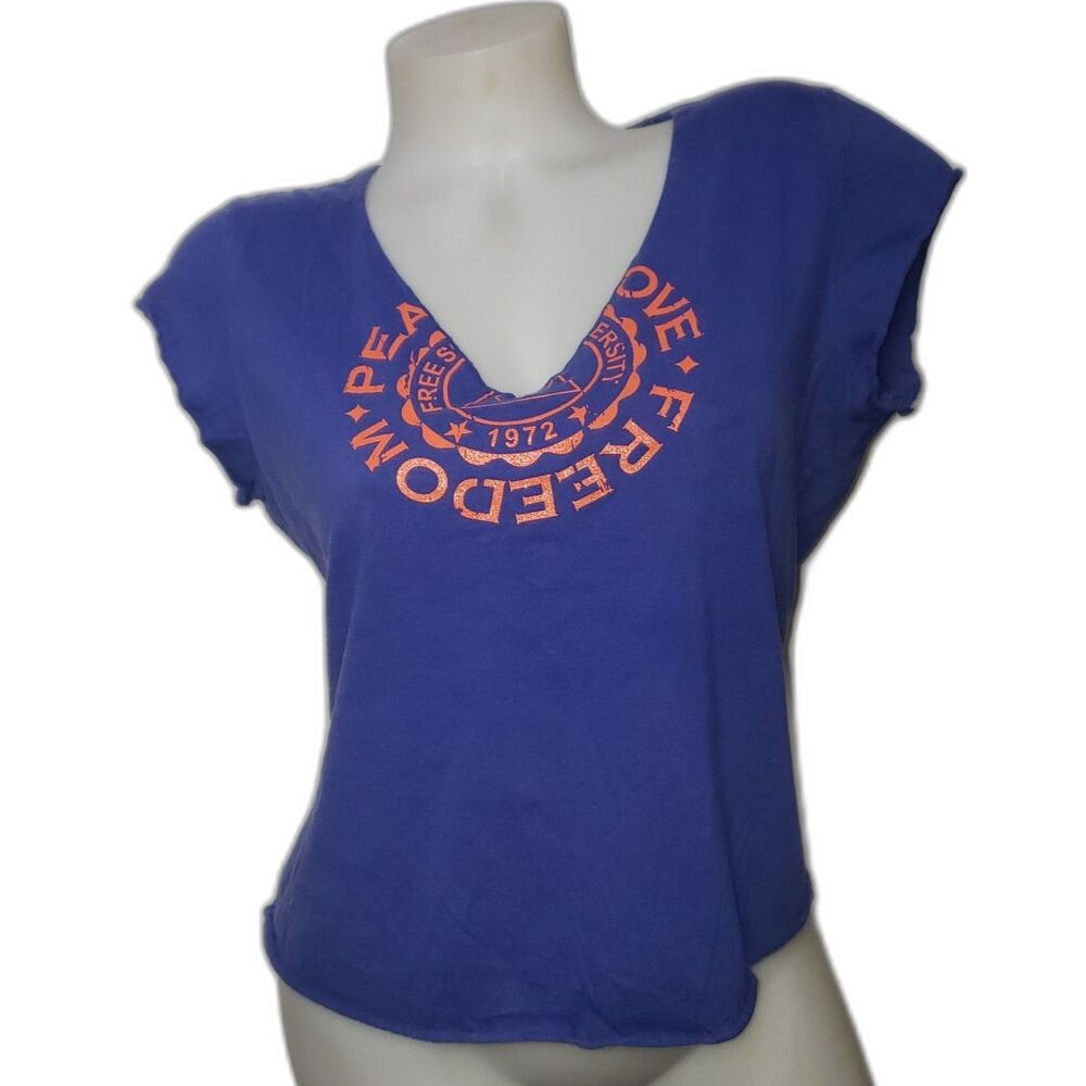 Vintage 90's MODA INTERNATIONAL Peace Love Freedom T Shirt Womens Size Medium - Picture 6 of 6